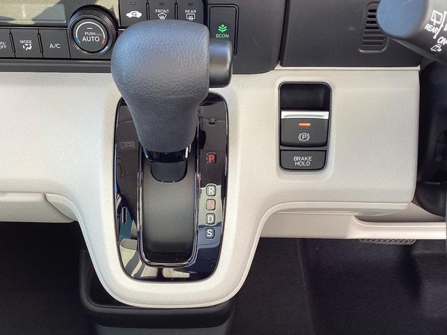 Ｎ－ＢＯＸ ファッションスタイル　当店元試乗車　ホンダセンシング　純正ギャザズコネクトナビ　リアカメラ　フルセグ　リア両側パワースライドドア　シートヒーター　サイドエアバッグ　クルーズコントロール　ＶＳＡ　前後誤発進抑制機能（17枚目）