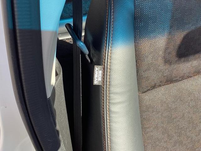 フリード+ハイブリッド ハイブリッド・クロスターホンダセンシング 当店下取 ワンオーナー タイヤ4本新品 純正ギャザズ9インチインターナビ リアカメラ 純正ギャザ11.6インチリア席モニター シートヒーター クルーズコントロール VSA 純正ETC ルーフレール(15枚目)