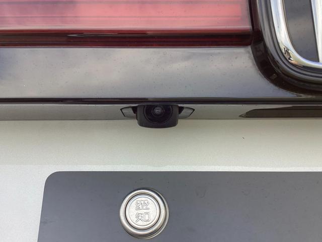 ���A�J�������t���Ă��܂��̂ŁA�o�b�N�̍ۂ̌���m�F���y�X���S�ł��ˁ�