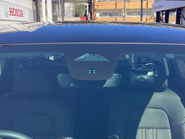 ZR-V e:HEVZ 当店元試乗車 ホンダセンシング コネクトディスプレー マルチビューカメラシステム フルセグ BSI パワーテールゲート レザーシート パワーシート シートヒーター ステアリングヒーター ワイヤレス充電(6枚目)