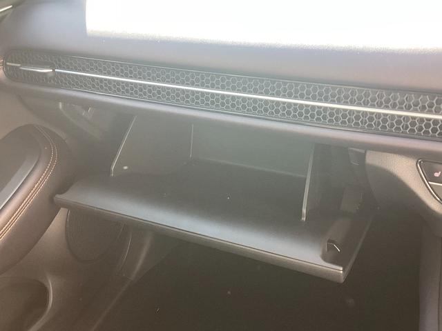 ZR-V e:HEVZ 当店元試乗車 ホンダセンシング コネクトディスプレー マルチビューカメラシステム フルセグ BSI パワーテールゲート レザーシート パワーシート シートヒーター ステアリングヒーター ワイヤレス充電(45枚目)