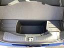 ハイブリッドにも床下収納があります。