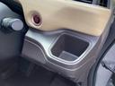 エンジンのスタート・ストップはプッシュボタンで行います♪運転席用カップホルダーもあります☆