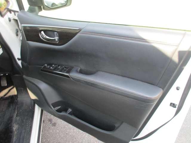 エルグランド 250ハイウェイスター ハーフレザーシート ナビ TV バックカメラ 両側電動スライドドア HIDヘッドライト 18インチアルミホイール(18枚目)