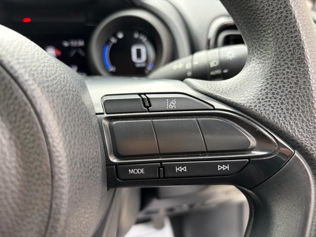 ヤリス Ｇ　１２か月走行距離無制限ＣＡＲＴＥＮＤＥＲ保証　ナビ　ＥＴＣ　スペアキー　バックカメラ　Ｂｌｕｅｔｏｏｔｈオーディオ　ＵＳＢ　オートライト　オートマチックハイビーム　プッシュスタート　スマートキー（20枚目）