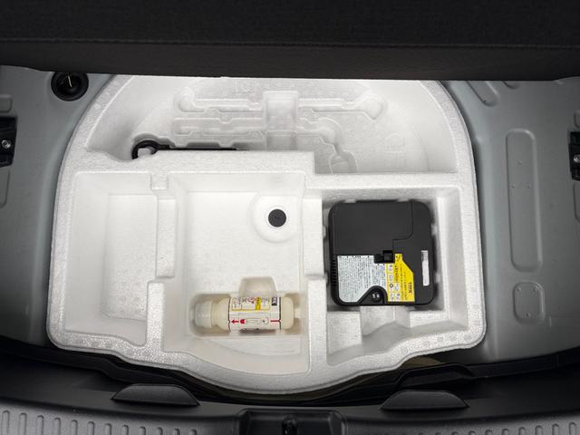 ヤリス Ｇ　１２か月走行距離無制限ＣＡＲＴＥＮＤＥＲ保証　ナビ　ＥＴＣ　スペアキー　バックカメラ　Ｂｌｕｅｔｏｏｔｈオーディオ　ＵＳＢ　オートライト　オートマチックハイビーム　プッシュスタート　スマートキー（55枚目）