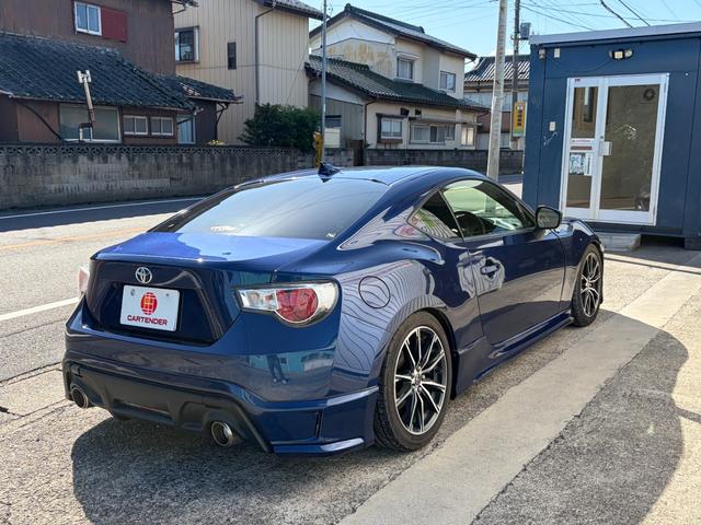 ８６ ＧＴ　６ＭＴ　ＨＫＳ車高調　テイン車高調　エアロ　キャンバー角調整　ナビ　地デジ　Ｂｌｕｅｔｏｏｔｈオーディオ　アルミホイール　６速マニュアル　スマートキー　プッシュスタート　フォグランプ　社外ヘッドライト（10枚目）