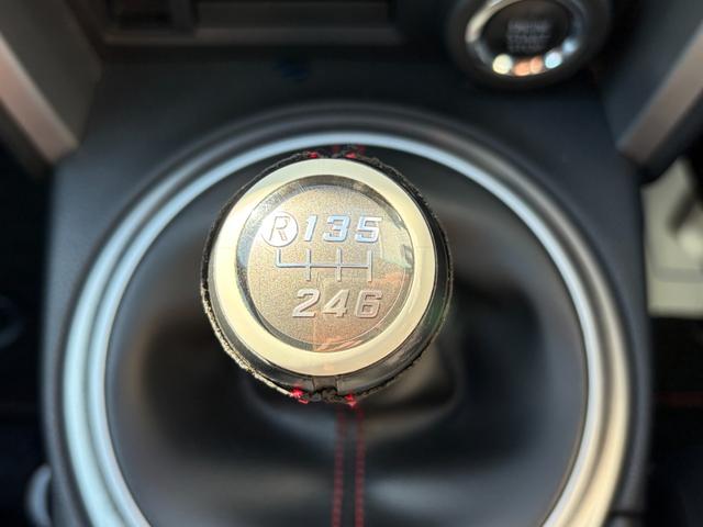 ８６ ＧＴ　６ＭＴ　ＨＫＳ車高調　テイン車高調　エアロ　キャンバー角調整　ナビ　地デジ　Ｂｌｕｅｔｏｏｔｈオーディオ　アルミホイール　６速マニュアル　スマートキー　プッシュスタート　フォグランプ　社外ヘッドライト（24枚目）