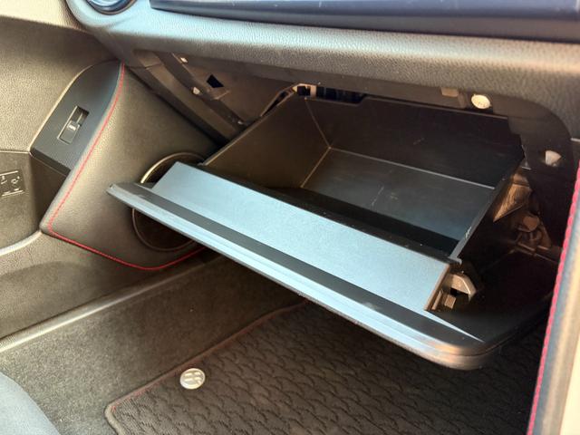 ８６ ＧＴ　６ＭＴ　ＨＫＳ車高調　テイン車高調　エアロ　キャンバー角調整　ナビ　地デジ　Ｂｌｕｅｔｏｏｔｈオーディオ　アルミホイール　６速マニュアル　スマートキー　プッシュスタート　フォグランプ　社外ヘッドライト（28枚目）