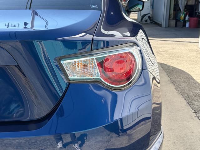 ８６ ＧＴ　６ＭＴ　ＨＫＳ車高調　テイン車高調　エアロ　キャンバー角調整　ナビ　地デジ　Ｂｌｕｅｔｏｏｔｈオーディオ　アルミホイール　６速マニュアル　スマートキー　プッシュスタート　フォグランプ　社外ヘッドライト（38枚目）