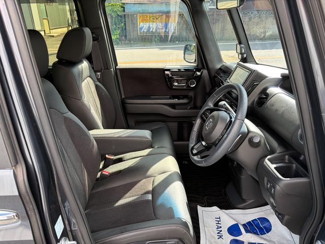 Ｎ－ＢＯＸカスタム Ｌターボ　後期　１２か月走行距離無制限ＣＡＲＴＥＮＤＥＲ保証　ナビ　地デジ　バックカメラ　Ｂｌｕｅｔｏｏｔｈオーディオ　ＥＴＣ　シートバックテーブル　前席シートヒーター　両側パワースライドドア　ＵＳＢ　アルミ（13枚目）