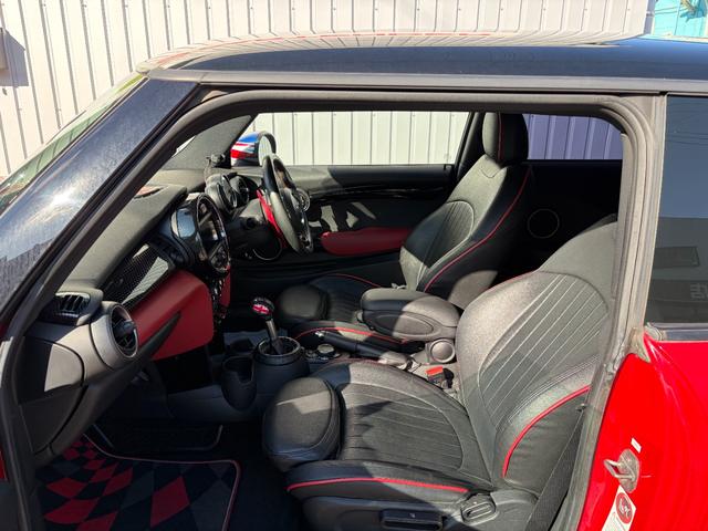 MINI クーパーS ジョンクーパーワークス使用 REMUS/レムスマフラー ビルシュタイン車高調 社外18インチアルミホイール レザー調シートカバー ナビ 地デジ バックカメラ 前後ドライブレコーダー ETC レーダー(18枚目)