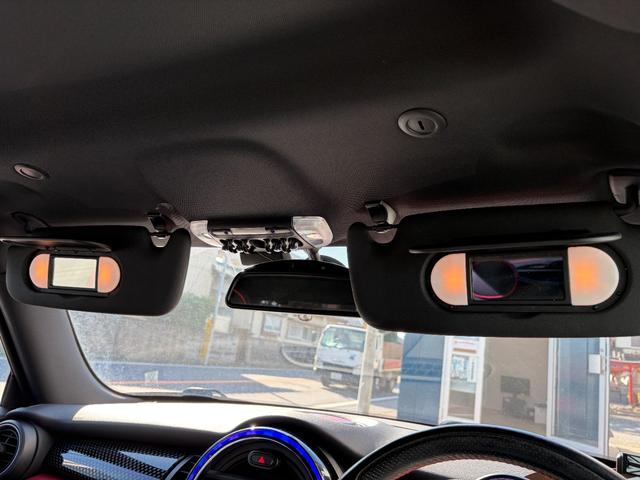 MINI クーパーS ジョンクーパーワークス使用 REMUS/レムスマフラー ビルシュタイン車高調 社外18インチアルミホイール レザー調シートカバー ナビ 地デジ バックカメラ 前後ドライブレコーダー ETC レーダー(36枚目)