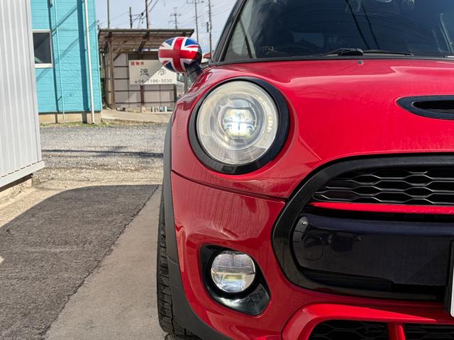 MINI クーパーS ジョンクーパーワークス使用 REMUS/レムスマフラー ビルシュタイン車高調 社外18インチアルミホイール レザー調シートカバー ナビ 地デジ バックカメラ 前後ドライブレコーダー ETC レーダー(43枚目)