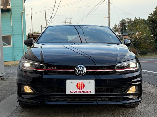 ポロＧＴＩ ベースグレード　デジタルメータークラスター　ワイヤレスチャージング　ＥＴＣ２．０　Ｂｌｕｅｔｏｏｔｈオーディオ　ドライブレコーダー　ＬＥＤヘッドライト　オートライト　バックカメラ　１７インチアルミホイール　クルコン（44枚目）