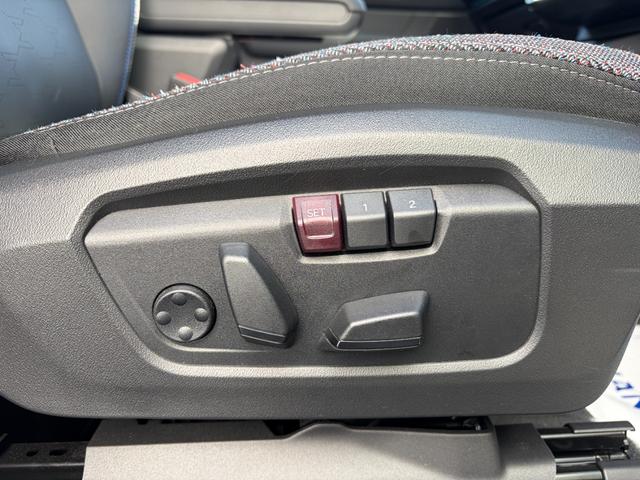 ＭＩＮＩ カントリーマンＤ　クラシック・トリム　Ａｐｐｌｅｃａｒｐｌａｙ　ａｎｄｒｏｉｄａｕｔｏ　全方位カメラ　本革シート　前席パワーシート　前後ドライブレコーダー　ＥＴＣ　ナビ　スペアキー　ワイヤレス充電　ＵＳＢ　ハーマンカードン　シートヒーター（4枚目）