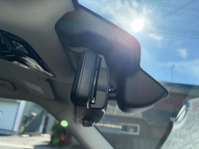 ＭＩＮＩ カントリーマンＤ　クラシック・トリム　Ａｐｐｌｅｃａｒｐｌａｙ　ａｎｄｒｏｉｄａｕｔｏ　全方位カメラ　本革シート　前席パワーシート　前後ドライブレコーダー　ＥＴＣ　ナビ　スペアキー　ワイヤレス充電　ＵＳＢ　ハーマンカードン　シートヒーター（7枚目）