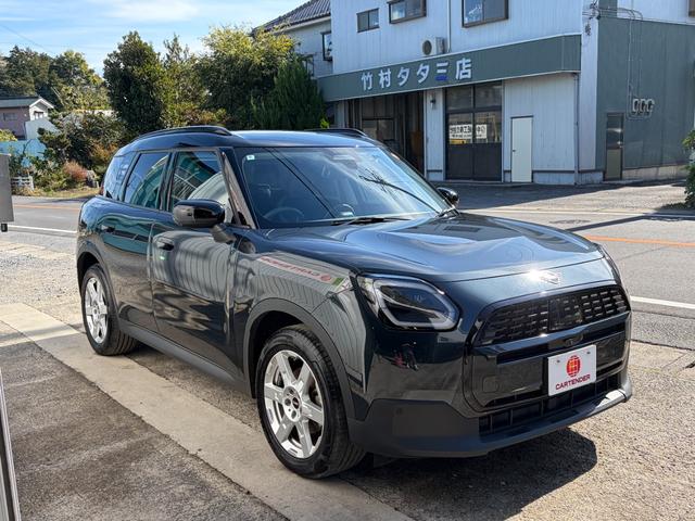 ＭＩＮＩ カントリーマンＤ　クラシック・トリム　Ａｐｐｌｅｃａｒｐｌａｙ　ａｎｄｒｏｉｄａｕｔｏ　全方位カメラ　本革シート　前席パワーシート　前後ドライブレコーダー　ＥＴＣ　ナビ　スペアキー　ワイヤレス充電　ＵＳＢ　ハーマンカードン　シートヒーター（12枚目）