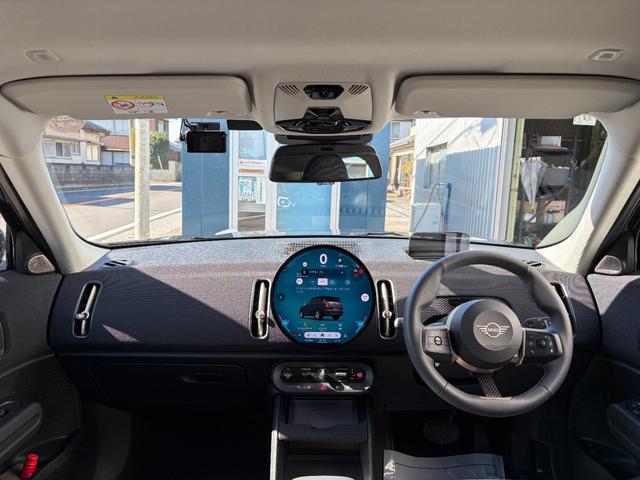 ＭＩＮＩ カントリーマンＤ　クラシック・トリム　Ａｐｐｌｅｃａｒｐｌａｙ　ａｎｄｒｏｉｄａｕｔｏ　全方位カメラ　本革シート　前席パワーシート　前後ドライブレコーダー　ＥＴＣ　ナビ　スペアキー　ワイヤレス充電　ＵＳＢ　ハーマンカードン　シートヒーター（15枚目）
