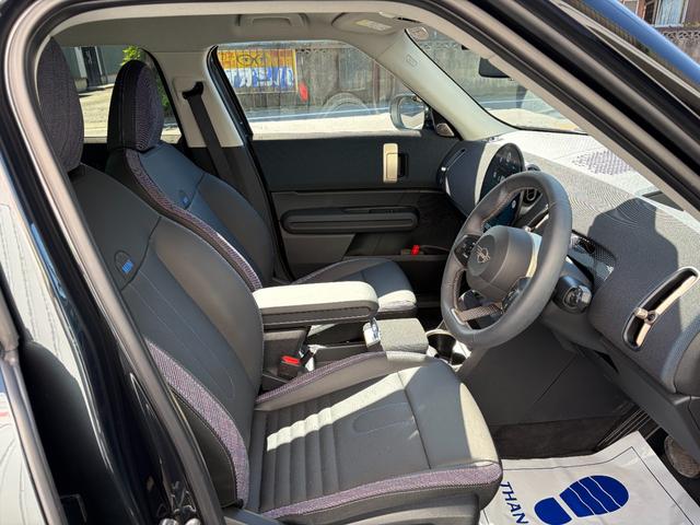 ＭＩＮＩ カントリーマンＤ　クラシック・トリム　Ａｐｐｌｅｃａｒｐｌａｙ　ａｎｄｒｏｉｄａｕｔｏ　全方位カメラ　本革シート　前席パワーシート　前後ドライブレコーダー　ＥＴＣ　ナビ　スペアキー　ワイヤレス充電　ＵＳＢ　ハーマンカードン　シートヒーター（16枚目）