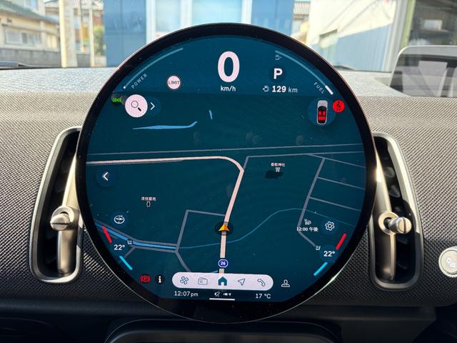 ＭＩＮＩ カントリーマンＤ　クラシック・トリム　Ａｐｐｌｅｃａｒｐｌａｙ　ａｎｄｒｏｉｄａｕｔｏ　全方位カメラ　本革シート　前席パワーシート　前後ドライブレコーダー　ＥＴＣ　ナビ　スペアキー　ワイヤレス充電　ＵＳＢ　ハーマンカードン　シートヒーター（30枚目）