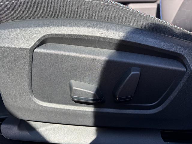 ＭＩＮＩ カントリーマンＤ　クラシック・トリム　Ａｐｐｌｅｃａｒｐｌａｙ　ａｎｄｒｏｉｄａｕｔｏ　全方位カメラ　本革シート　前席パワーシート　前後ドライブレコーダー　ＥＴＣ　ナビ　スペアキー　ワイヤレス充電　ＵＳＢ　ハーマンカードン　シートヒーター（62枚目）