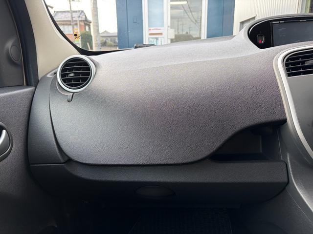 カングー ゼン　ナビ　地デジ　バックカメラ　Ｂｌｕｅｔｏｏｔｈオーディオ　マルチルーフレール　ＥＴＣ　ＵＳＢ　キーレス　バックフォグ　ＩＳＯＦＩＸ　両側スライドドア　フロントフォグランプ　パワーウインドウ（33枚目）