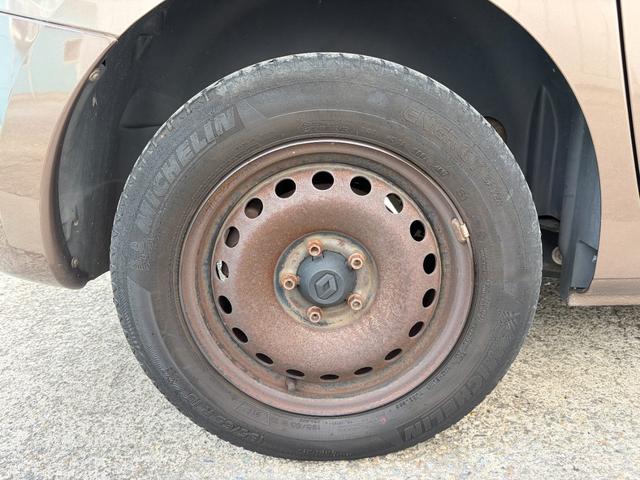 カングー ゼン　ナビ　地デジ　バックカメラ　Ｂｌｕｅｔｏｏｔｈオーディオ　マルチルーフレール　ＥＴＣ　ＵＳＢ　キーレス　バックフォグ　ＩＳＯＦＩＸ　両側スライドドア　フロントフォグランプ　パワーウインドウ（50枚目）