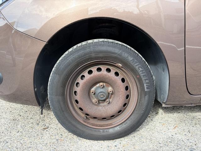 カングー ゼン　ナビ　地デジ　バックカメラ　Ｂｌｕｅｔｏｏｔｈオーディオ　マルチルーフレール　ＥＴＣ　ＵＳＢ　キーレス　バックフォグ　ＩＳＯＦＩＸ　両側スライドドア　フロントフォグランプ　パワーウインドウ（52枚目）