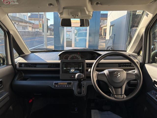 ワゴンＲ ＦＸ　シートヒーター　ＣＤ／ＡＭ／ＦＭラジオ　ＵＳＢ入力　スマートキー　運転席シートヒーター　オートライト　ベンチシート　フラットシート　パワステ　キーレス　オートエアコン（3枚目）