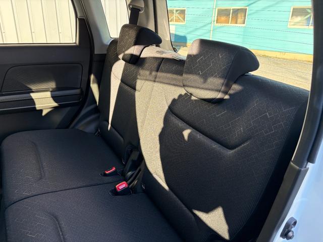 ワゴンＲ ＦＸ　シートヒーター　ＣＤ／ＡＭ／ＦＭラジオ　ＵＳＢ入力　スマートキー　運転席シートヒーター　オートライト　ベンチシート　フラットシート　パワステ　キーレス　オートエアコン（14枚目）
