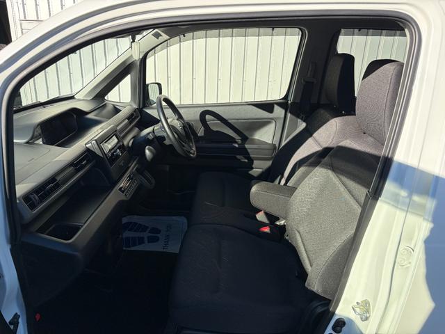 ワゴンＲ ＦＸ　シートヒーター　ＣＤ／ＡＭ／ＦＭラジオ　ＵＳＢ入力　スマートキー　運転席シートヒーター　オートライト　ベンチシート　フラットシート　パワステ　キーレス　オートエアコン（35枚目）