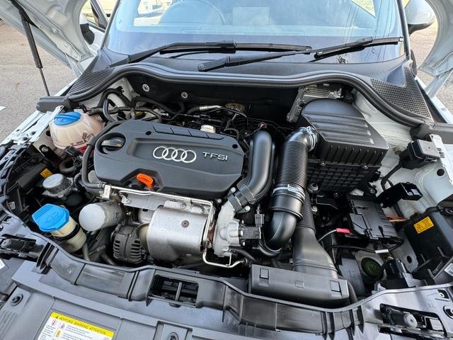 Ａ１スポーツバック １．４ＴＦＳＩ　ドラレコ　ＥＴＣ　エンジンプッシュスタート　キセノン　純正１５インチＡＷ　２トーンカラー（54枚目）