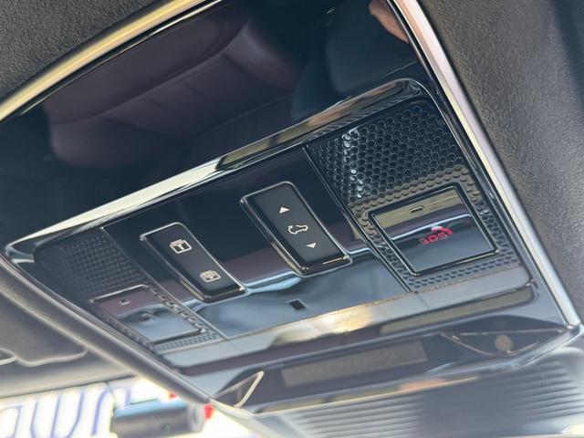 LAND ROVER RANGE ROVER SPORT AUTOBIOGRAPHY D300