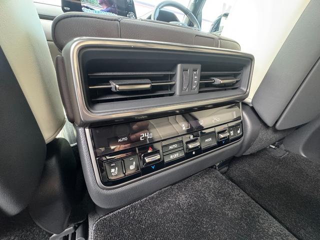 LX LX600 セキュリティゴルゴZVII ワンオーナ リアエンタ 純正OP22インチAW モデリスタエアロ デジタルミラー ホワイトレザーシート&ヒーター&クーラー マークレビンソン サンルーフ パノラマビュ(64枚目)