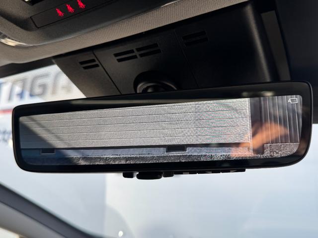 プリウス Ｚ　ワンオーナーモデリスタエアロ　シグネチャーイルミ　純正ナビフルセグ　パノラミックビューモニター　ガラスルーフ　黒革シート＆ヒーター＆クーラー　ＥＴＣ２．０　ステアリングヒーター　デジタルインナーミラー（11枚目）