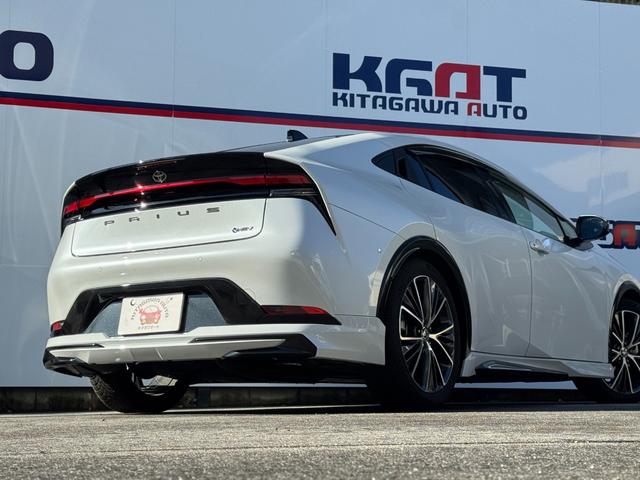 プリウス Ｚ　ワンオーナーモデリスタエアロ　シグネチャーイルミ　純正ナビフルセグ　パノラミックビューモニター　ガラスルーフ　黒革シート＆ヒーター＆クーラー　ＥＴＣ２．０　ステアリングヒーター　デジタルインナーミラー（30枚目）