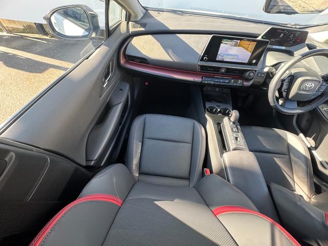 プリウス Ｚ　ワンオーナーモデリスタエアロ　シグネチャーイルミ　純正ナビフルセグ　パノラミックビューモニター　ガラスルーフ　黒革シート＆ヒーター＆クーラー　ＥＴＣ２．０　ステアリングヒーター　デジタルインナーミラー（36枚目）