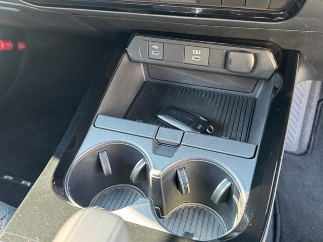 プリウス Ｚ　ワンオーナーモデリスタエアロ　シグネチャーイルミ　純正ナビフルセグ　パノラミックビューモニター　ガラスルーフ　黒革シート＆ヒーター＆クーラー　ＥＴＣ２．０　ステアリングヒーター　デジタルインナーミラー（49枚目）