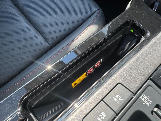 プリウス Ｚ　ワンオーナーモデリスタエアロ　シグネチャーイルミ　純正ナビフルセグ　パノラミックビューモニター　ガラスルーフ　黒革シート＆ヒーター＆クーラー　ＥＴＣ２．０　ステアリングヒーター　デジタルインナーミラー（51枚目）