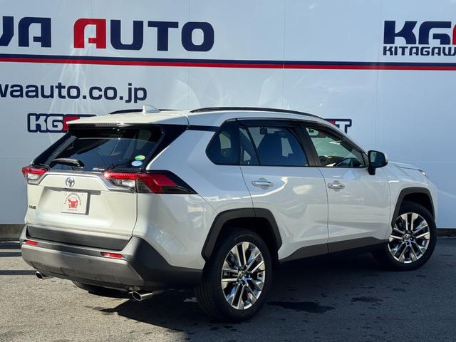 ＲＡＶ４ Ｇ　Ｚパッケージ　純正ナビ　フルセグＴＶ　Ｂカメラ　デジタルミラ　黒革シート＆ヒータ　ステアリングヒータ　ＢＳＭ　ＬＴＡ　レーダークルーズ　パワーバックドア　スマートキ　ＬＥＤヘッド　純正１９インチＡＷ　パワーシート（24枚目）
