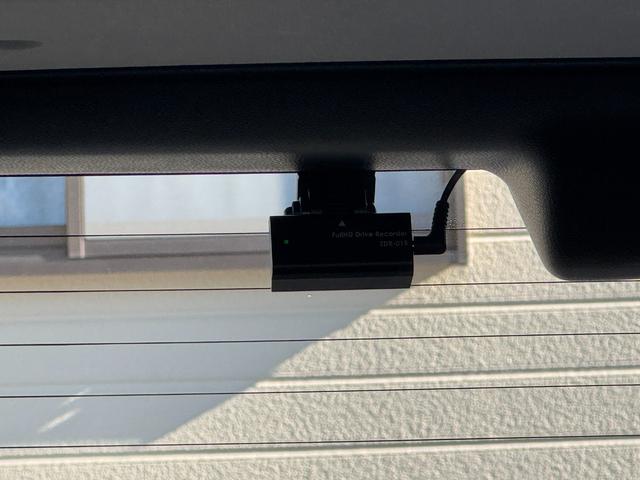 ＲＡＶ４ Ｇ　Ｚパッケージ　純正ナビ　フルセグＴＶ　Ｂカメラ　デジタルミラ　黒革シート＆ヒータ　ステアリングヒータ　ＢＳＭ　ＬＴＡ　レーダークルーズ　パワーバックドア　スマートキ　ＬＥＤヘッド　純正１９インチＡＷ　パワーシート（48枚目）