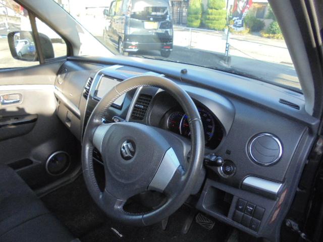 ワゴンＲスティングレー リミテッドＩＩ　整備付　保証付　スマートキー　ＣＤ　アルミ　タイミングチェーン（9枚目）