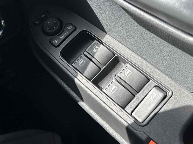 タント ファンクロス　届け出済み未使用車　バックカメラ　両側電動スライドドア　クリアランスソナー　衝突被害軽減システム　オートライト　ＬＥＤヘッドランプ　スマートキー　アイドリングストップ　電動格納ミラー　シートヒーター（16枚目）
