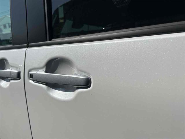 タント ファンクロス　届け出済み未使用車　バックカメラ　両側電動スライドドア　クリアランスソナー　衝突被害軽減システム　オートライト　ＬＥＤヘッドランプ　スマートキー　アイドリングストップ　電動格納ミラー　シートヒーター（43枚目）