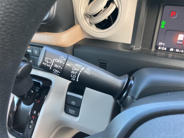 Ｎ－ＢＯＸ ベースグレード　両側スライド・片側電動　クリアランスソナー　オートクルーズコントロール　レーンアシスト　衝突被害軽減システム　オートライト　ＬＥＤヘッドランプ　スマートキー　アイドリングストップ　電動格納ミラー（8枚目）