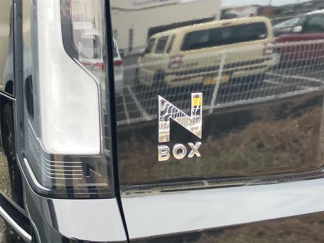Ｎ－ＢＯＸカスタム ベースグレード　バックカメラ　両側スライド・片側電動　クリアランスソナー　オートクルーズコントロール　衝突被害軽減システム　オートライト　ＬＥＤヘッドランプ　スマートキー　アイドリングストップ　電動格納ミラー（35枚目）