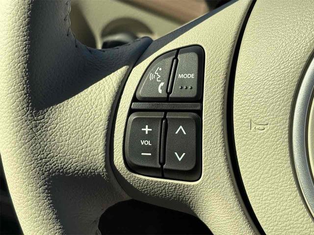 アルトラパン X 届け出済み未使用車 クリアランスソナー レーンアシスト 衝突被害軽減システム オートライト LEDヘッドランプ スマートキー アイドリングストップ 電動格納ミラー シートヒーター ベンチシート CVT(9枚目)