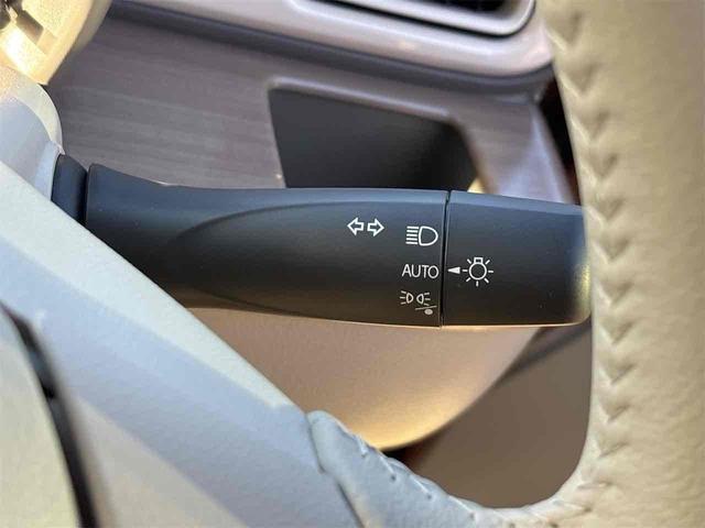 アルトラパン X 届け出済み未使用車 クリアランスソナー レーンアシスト 衝突被害軽減システム オートライト LEDヘッドランプ スマートキー アイドリングストップ 電動格納ミラー シートヒーター ベンチシート CVT(10枚目)