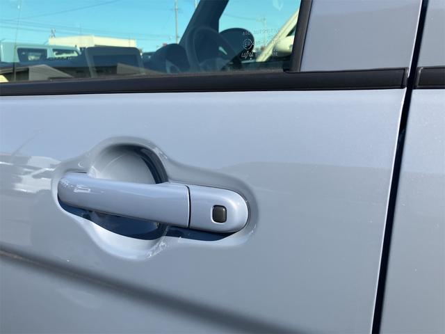 アルトラパン ハイブリッドL 届け出済み未使用車 クリアランスソナー レーンアシスト 衝突被害軽減システム オートライト LEDヘッドランプ スマートキー アイドリングストップ 電動格納ミラー シートヒーター ベンチシート CVT(40枚目)